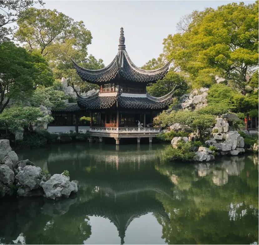 伊春红星雪柳餐饮有限公司